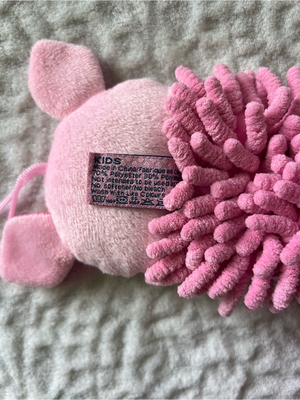 Norwex Hand Towel Pet To Dry Pig Hanging - Picture 5 of 6